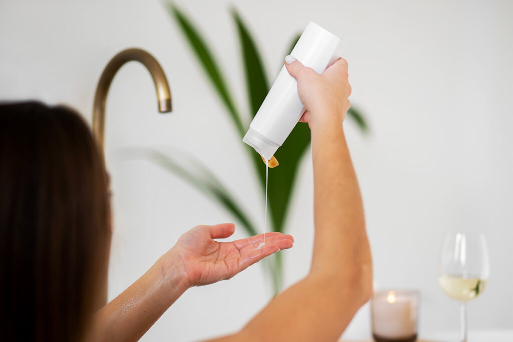 Shampoo Anti-Resíduo: Quando Usar e Como Ele Afeta a Progressiva?